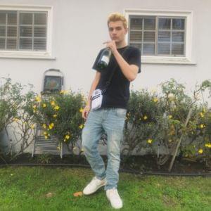 dripping from my heart - Lil Soda Boi