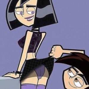 goth girl - 6obby (Ft. Animepapi)