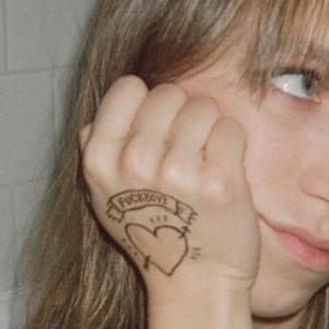 fckboys - Annika Wells