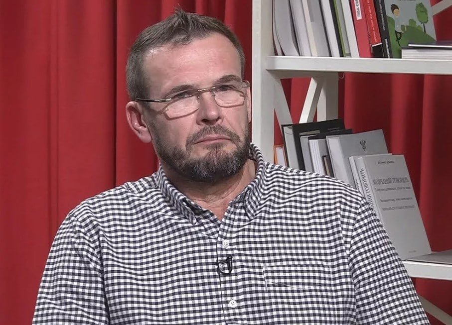 Василь Вакаров