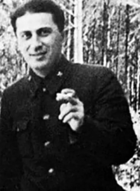 Яков Иосифович Сталин
