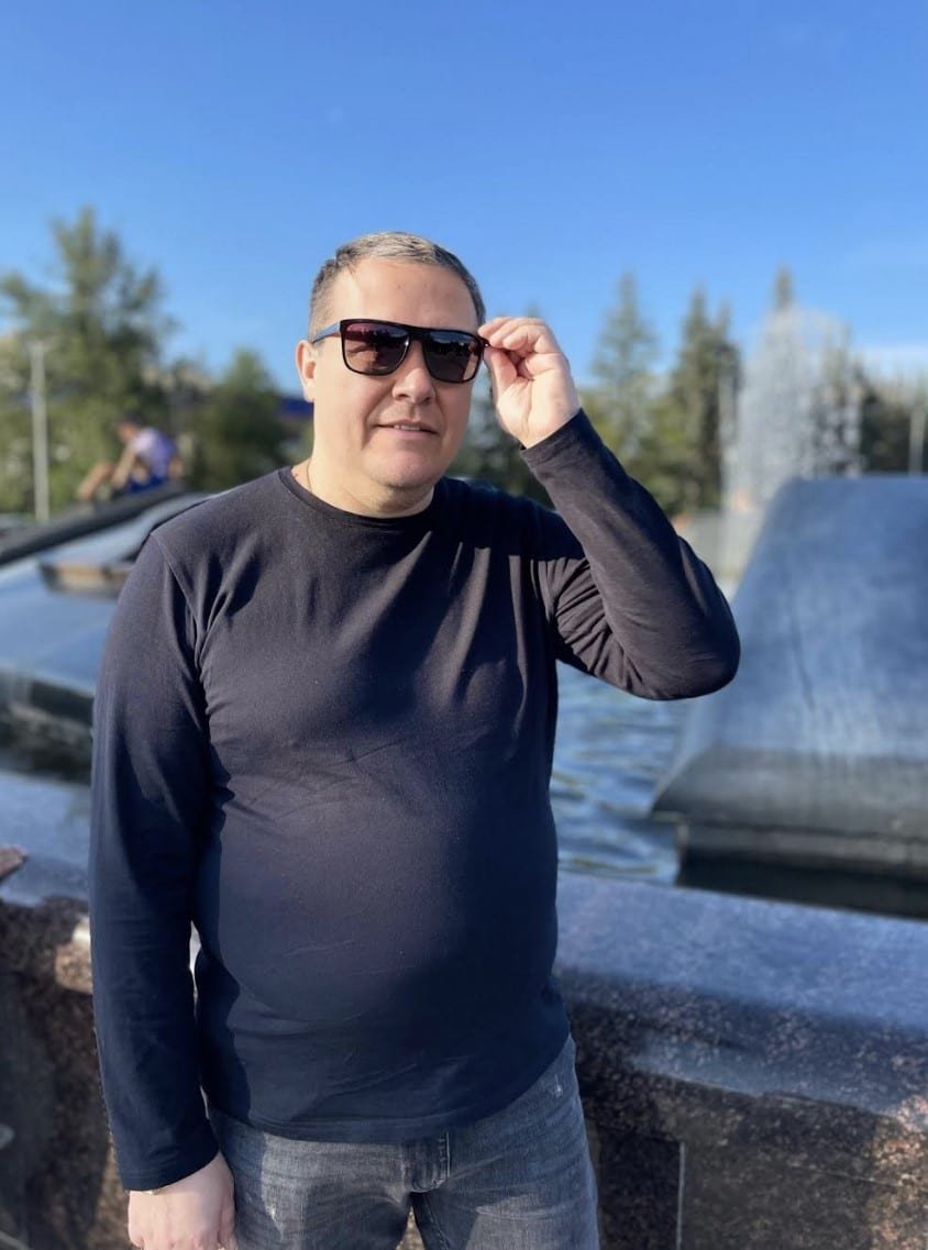 Виталий Бузоверя