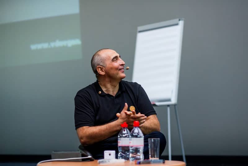 Владимир Викторович Довгань