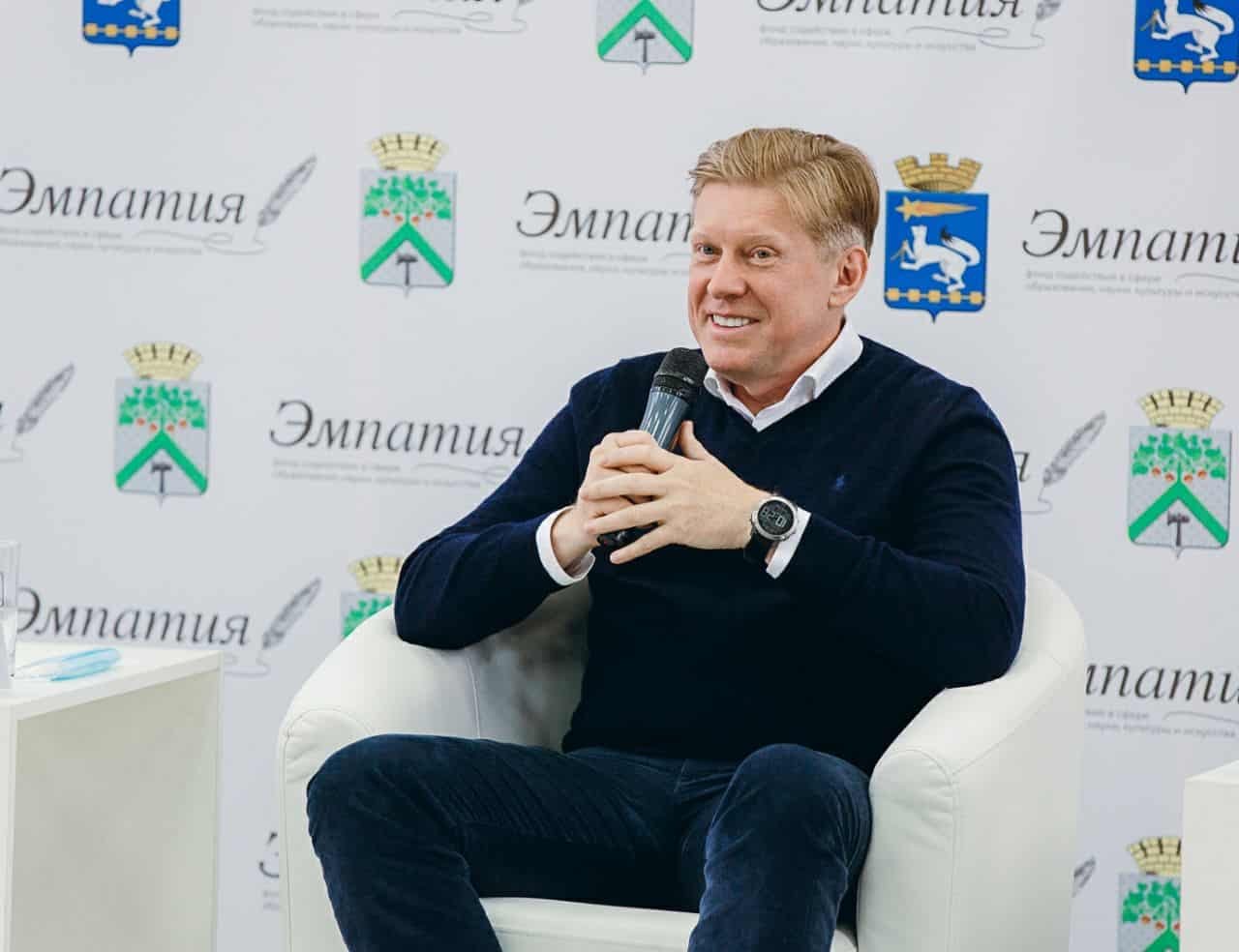 Михаил Евгеньевич Шелков