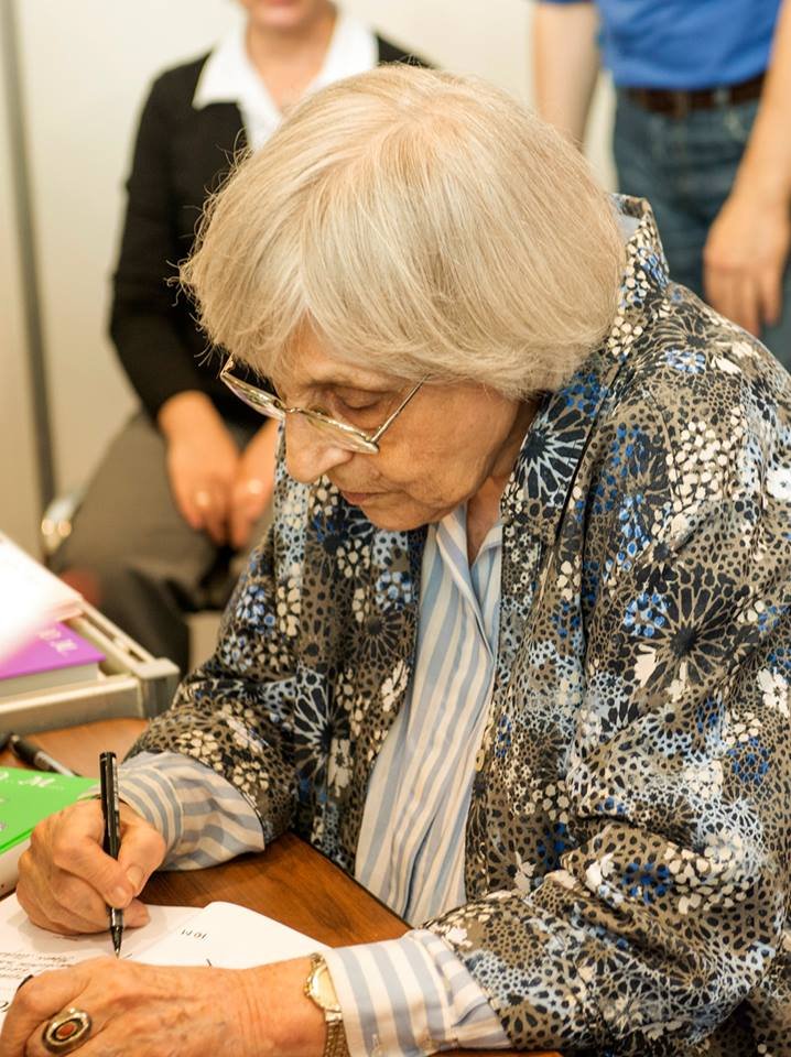 Юнна Петровна Мориц