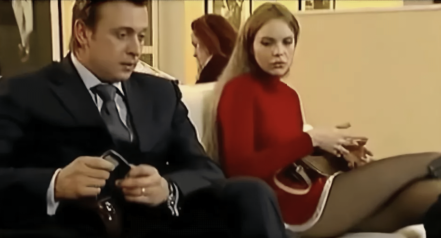 Джулия Ванг