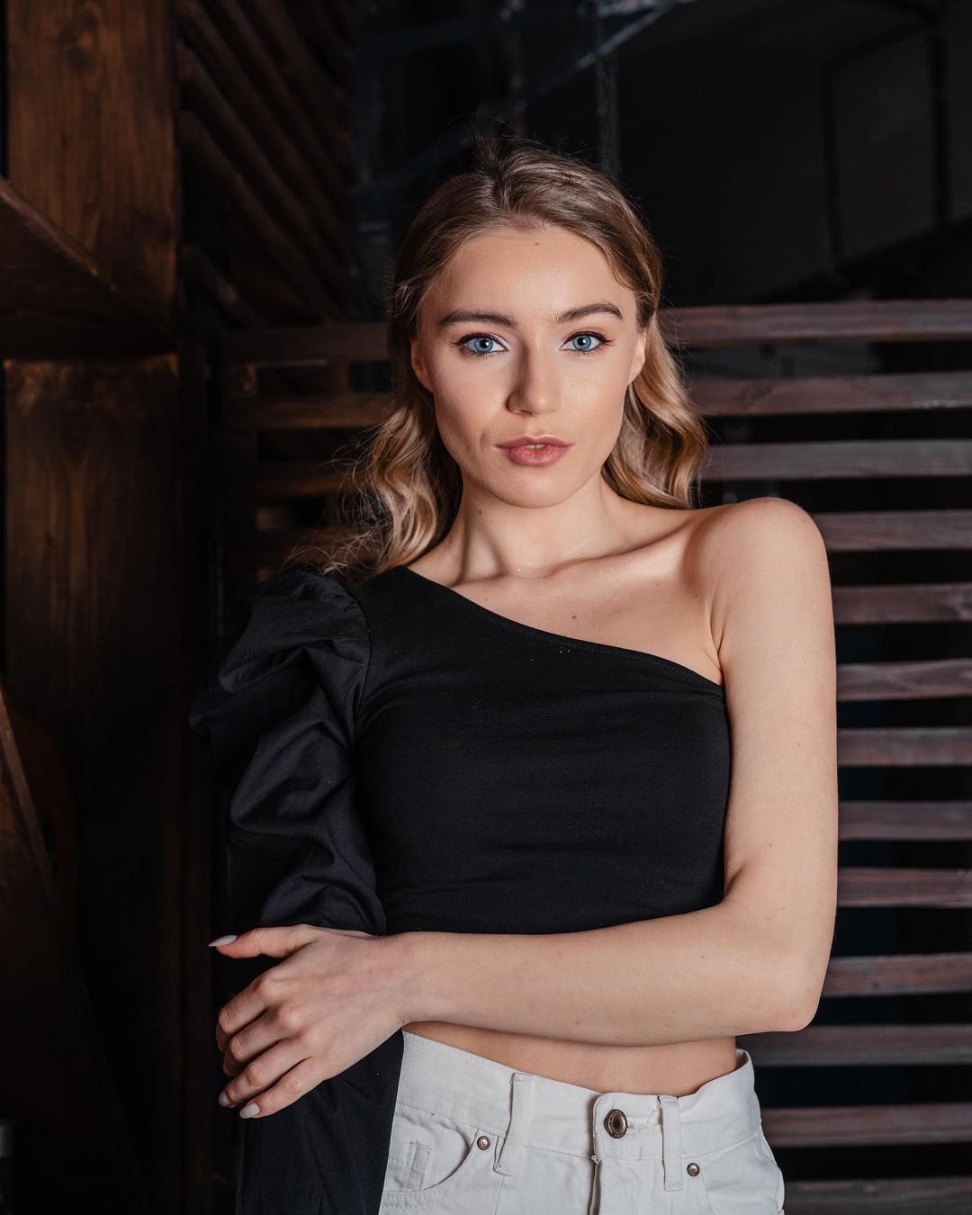 Арина Постникова