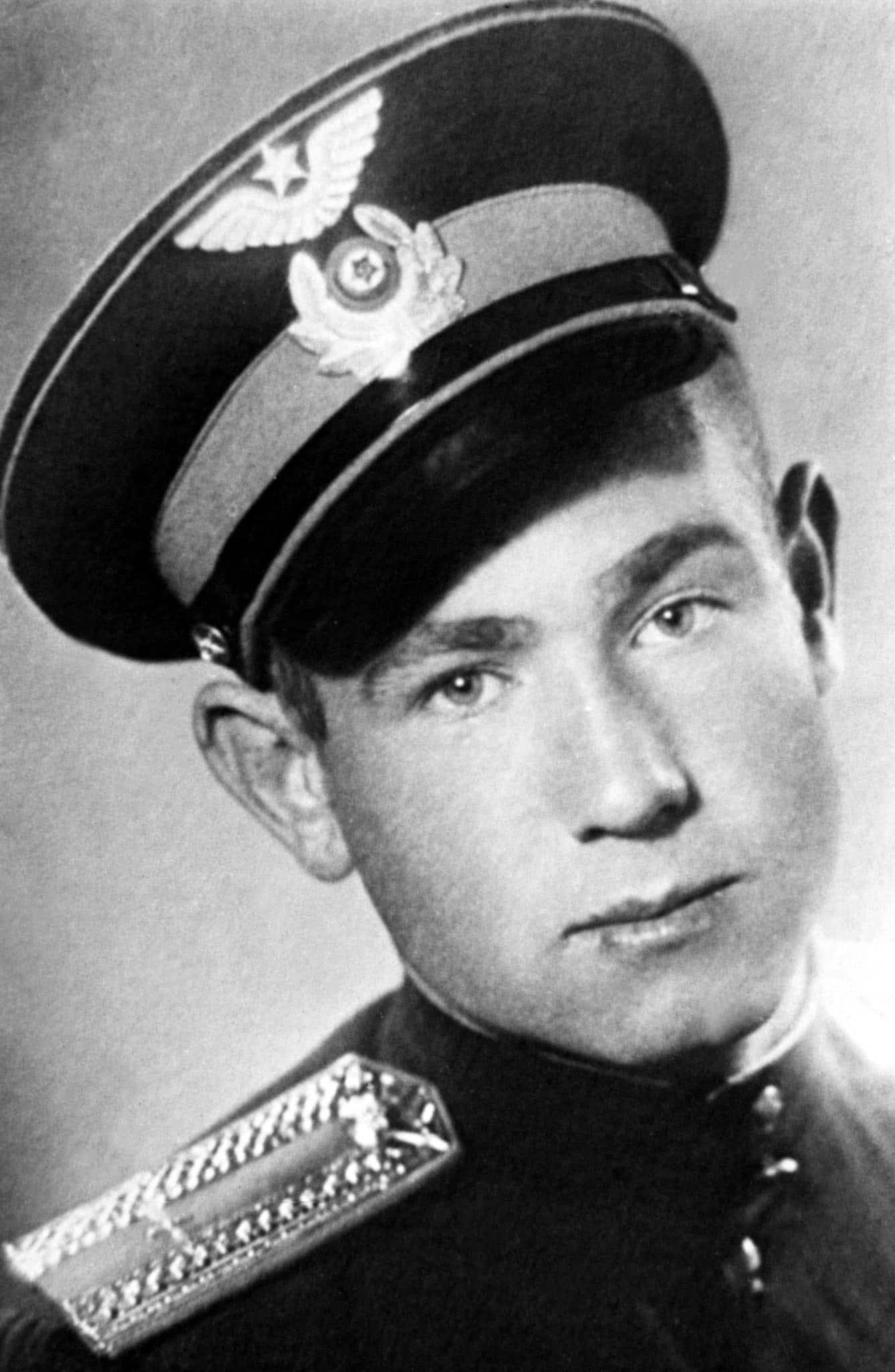 Алексей Архипович Леонов