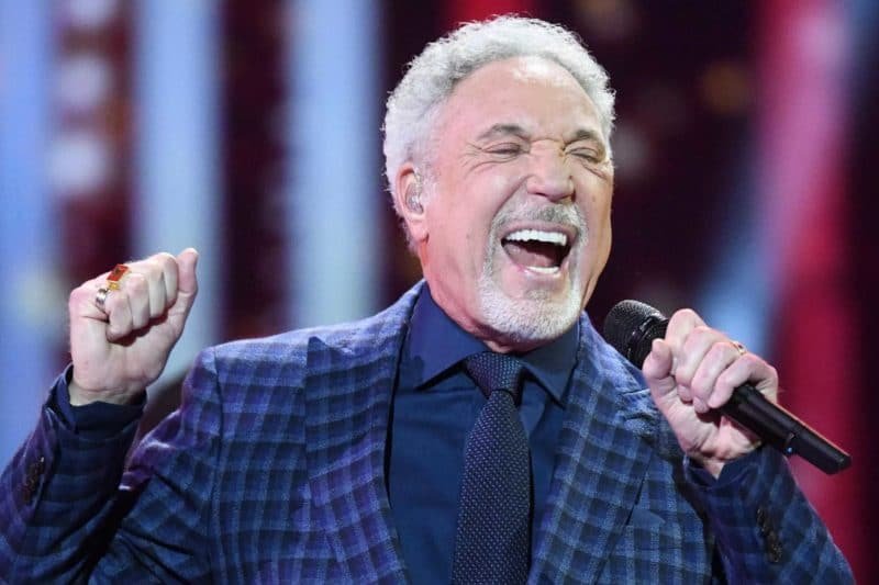 Том Джонс (Tom Jones)