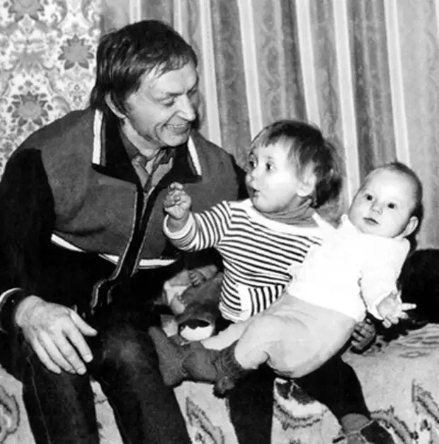 Николай Агутин