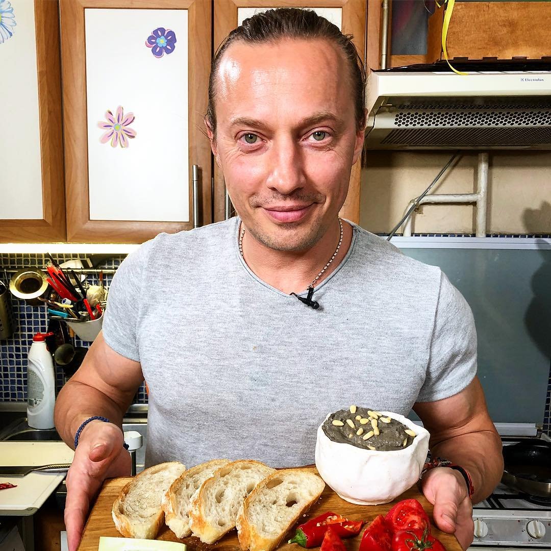 Василий Емельяненко