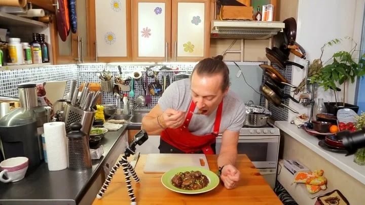 Василий Емельяненко