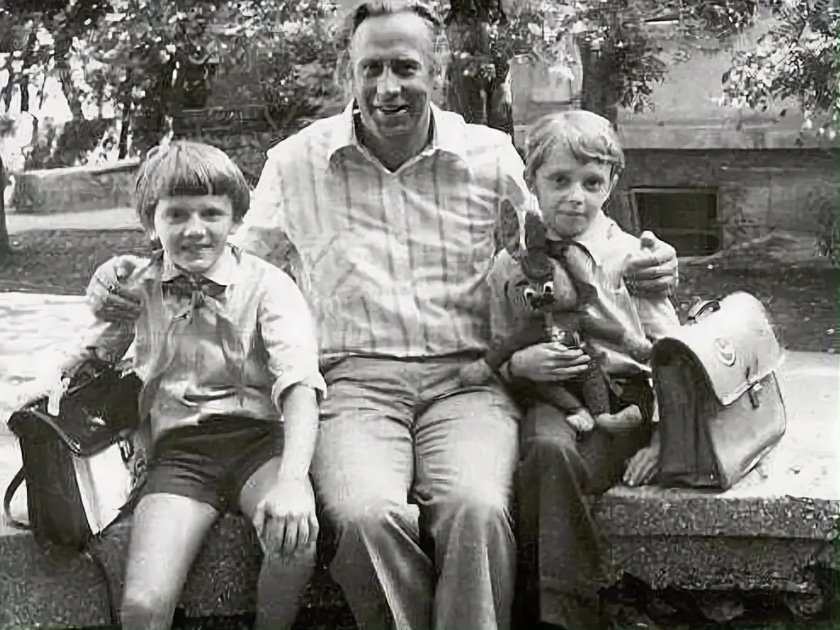 Владислав Петрович Крапивин