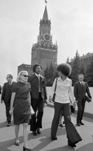 Анджела Дэвис