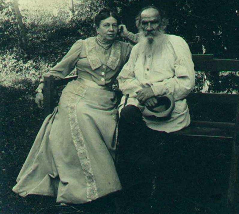 Лев Николаевич Толстой