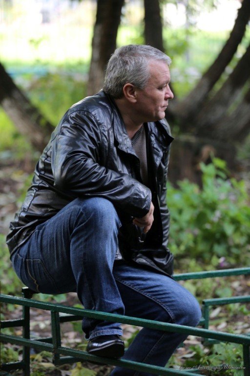 Александр Дюмин